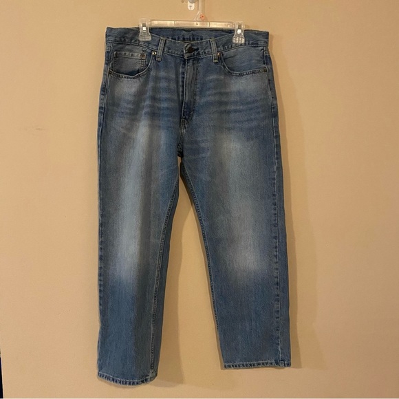 Levis Jeans Mens 38x30 Blue 505 Regular Fit Straight Medium Wash Denim Cotton - Picture 1 of 7